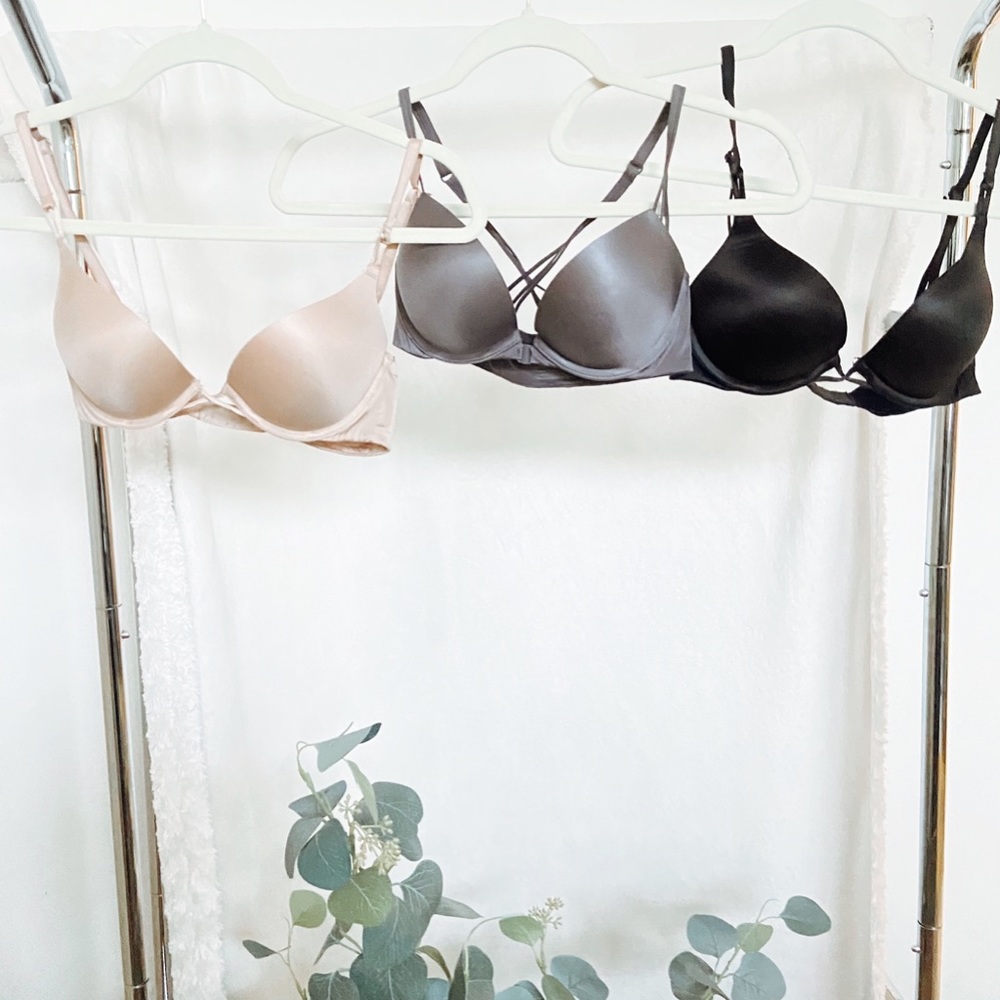 Victoria Secret Bombshell bra bundle 🤍🤎🖤
